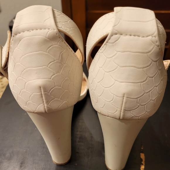 Mix No.6 Dress Sandles - Picture 3 of 7